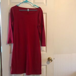 Red shift dress-fitted on top. NEVER WORN